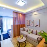 Lush Studio Apartment